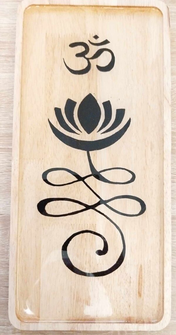 Plateau lotus Om